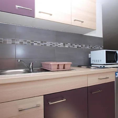 Fuer 4 Personen Ca 50 Qm In Liznjan, Istrien Suedkueste Von Istrien Apartment