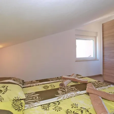 Apartment Fuer 4 Personen Ca 50 Qm In Liznjan, Istrien Suedkueste Von Istrien