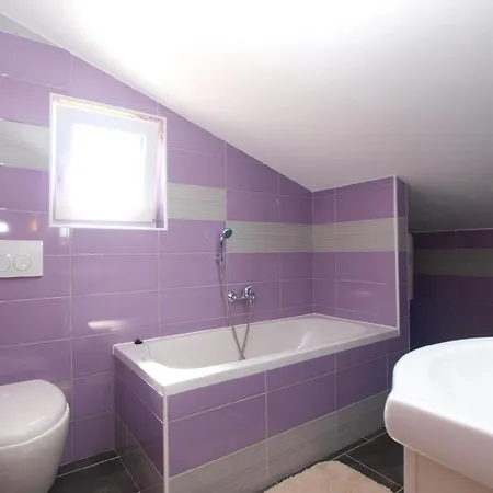 Apartment Fuer 4 Personen Ca 50 Qm In Liznjan, Istrien Suedkueste Von Istrien Liznjan